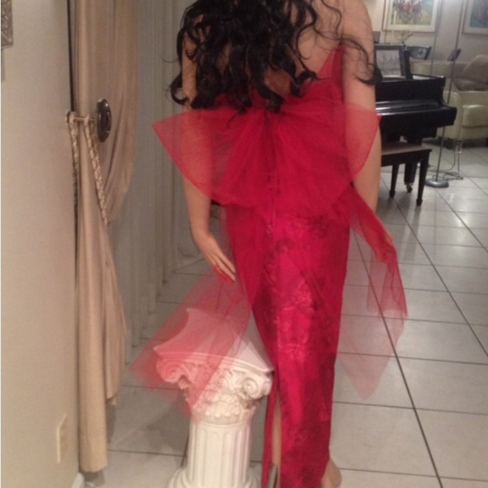 Dana Deatherage - Picture 5 of 13